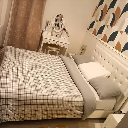Belle Maison Au Bord Du Plan D'eau *